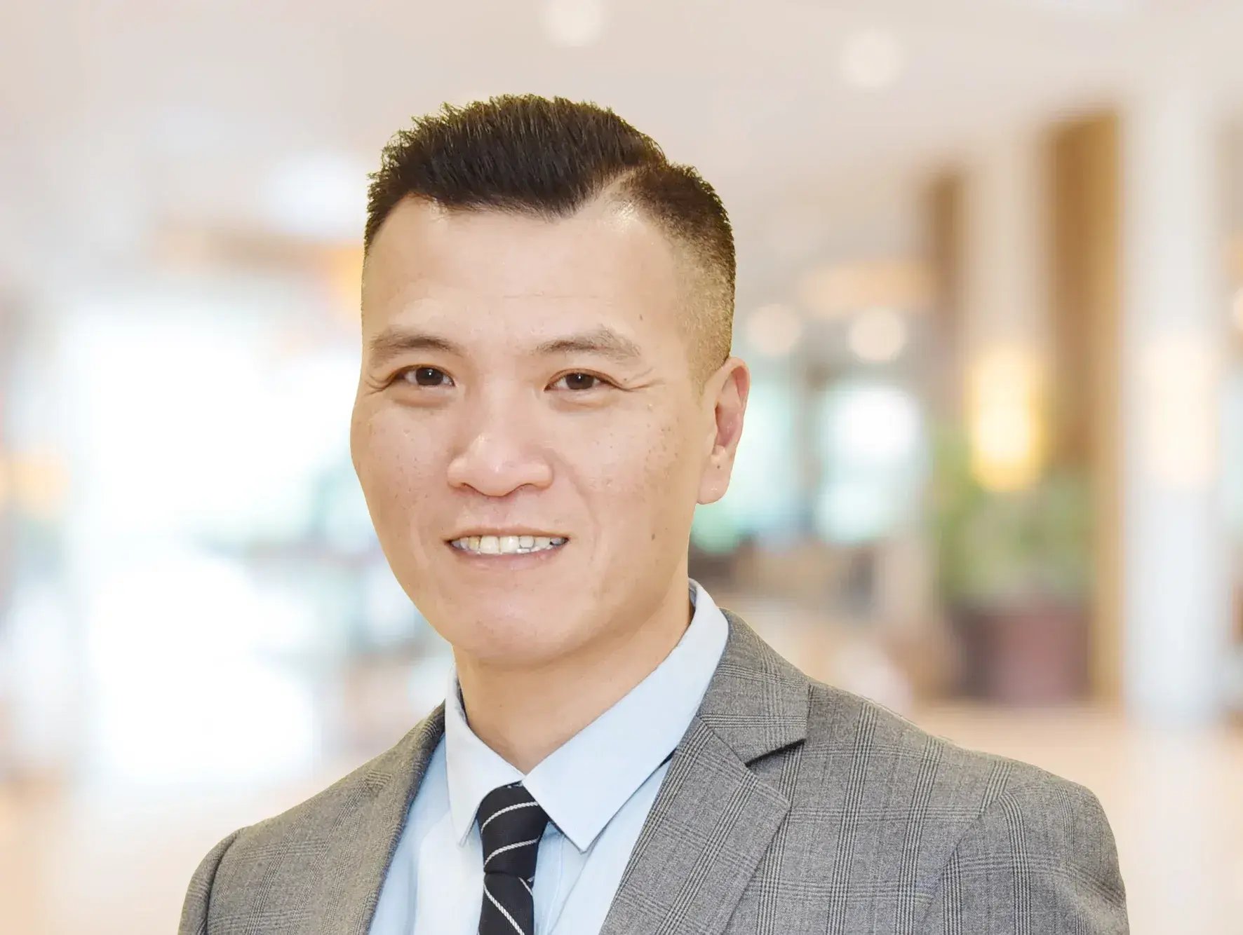 10 - Mark Li
